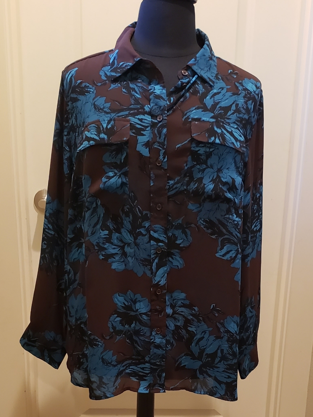 Who What Wear Womens Floral Button-Up Blouse in Teal and Brown